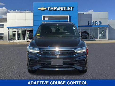 Used 2024 Volkswagen Tiguan SE R-Line AWD/4WD image 10