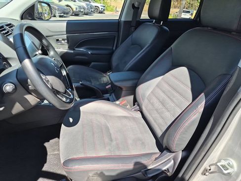 Used 2025 Mitsubishi Outlander Sport SE AWD/4WD image 25