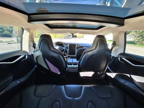 Used 2014 Tesla Model S 85 image 14