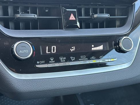 Certified 2023 Toyota Corolla LE w/ LE Convenience Package image 18