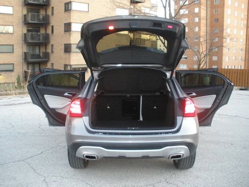 Used 2019 Mercedes-Benz GLA 250 4MATIC image 21