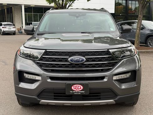 Used 2022 Ford Explorer XLT w/ Equipment Group 202A AWD/4WD image 3
