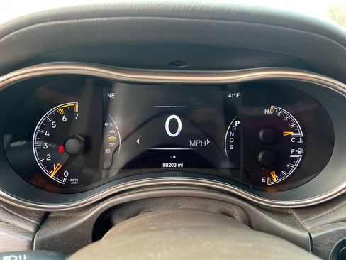 Used 2014 Jeep Grand Cherokee Summit image 15