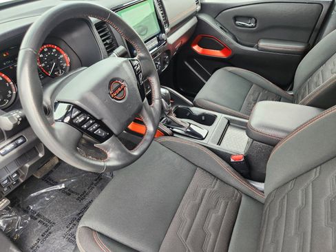 Used 2023 Nissan Frontier PRO-4X w/ Tow Package image 8