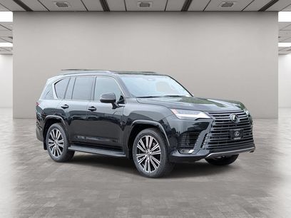 New 2026 Lexus LX 600 4WD w/ Luxury Package