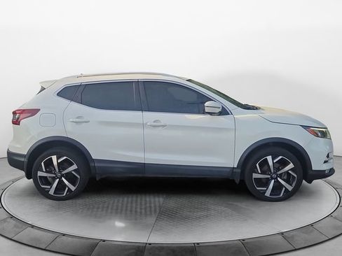 Used 2020 Nissan Rogue Sport SL w/ Premium Package FWD image 6