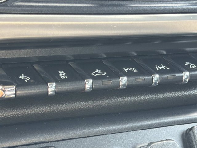 Used 2018 GMC Sierra 1500 SLT AWD/4WD image 22