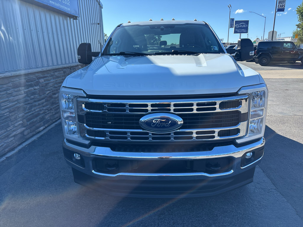 Used 2024 Ford F350 XLT w/ FX4 Off-Road Package AWD/4WD image 3