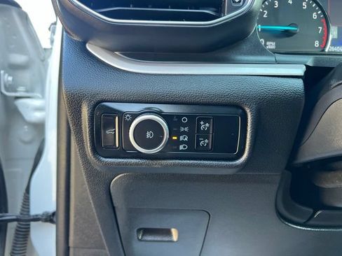 Used 2023 Ford Explorer XLT w/ Equipment Group 202A AWD/4WD image 24