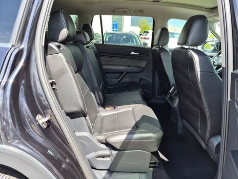 Used 2023 Volkswagen Atlas SE w/ Panoramic Sunroof Package AWD/4WD image 34