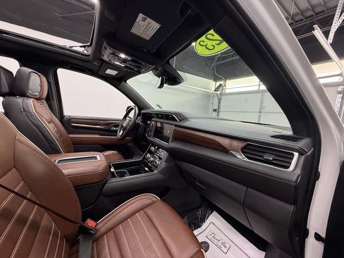 Used 2023 GMC Yukon Denali Ultimate image 22