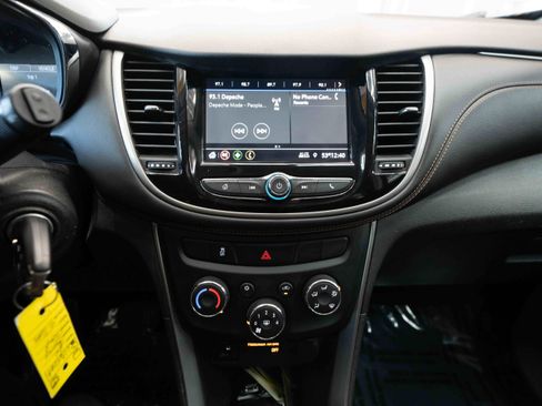 Used 2020 Chevrolet Trax LS w/ Tint and Cruise Package image 17