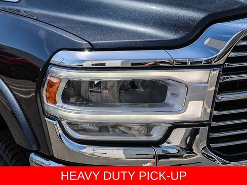 Used 2022 RAM 2500 Laramie AWD/4WD image 11