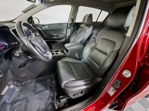 Used 2020 Kia Sportage EX w/ EX Technology Package FWD image 12