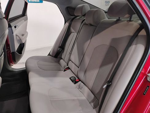 Used 2017 Hyundai Sonata SE image 29