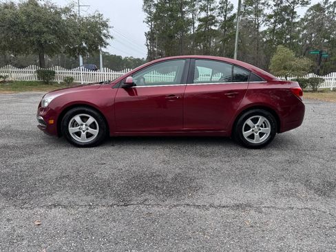 Used 2015 Chevrolet Cruze LT w/ Technology Package image 3