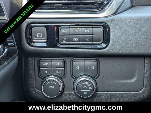 Used 2025 GMC Yukon Denali image 26