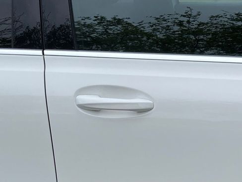 Used 2023 Mercedes-Benz EQB 250+ image 12