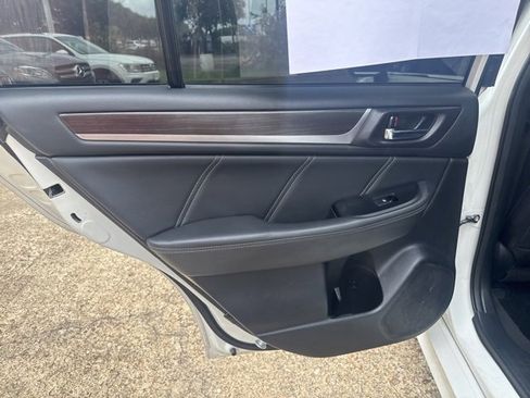 Used 2018 Subaru Legacy 2.5i Limited image 18