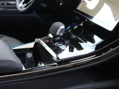 New 2025 Land Rover Range Rover Sport Dynamic SE image 24