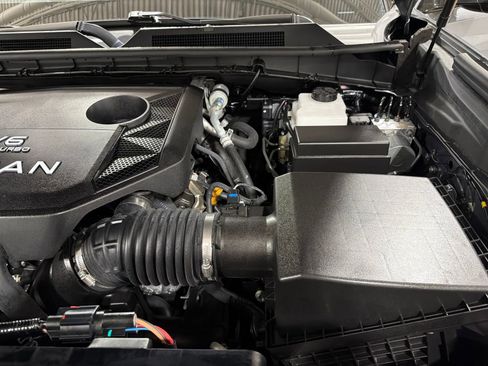 Certified 2025 Nissan Armada PRO-4X w/ Pro-4X Premium Package AWD/4WD image 9