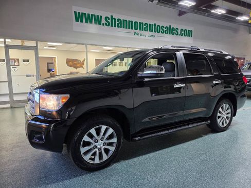 Used 2017 Toyota Sequoia Limited AWD/4WD image 2