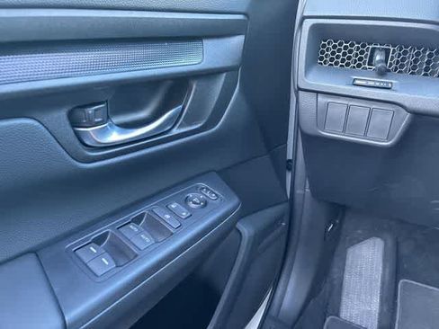 Used 2026 Honda CR-V Sport image 40