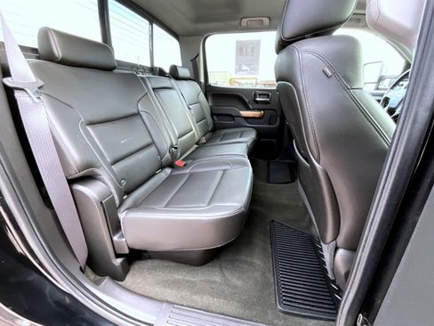 Used 2015 Chevrolet Silverado 1500 LTZ w/ LTZ Plus Package image 18