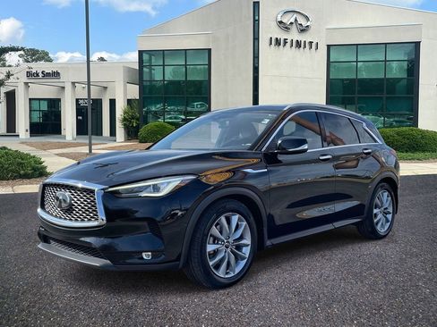 Used 2020 INFINITI QX50 Luxe w/ Navigation Package image 3