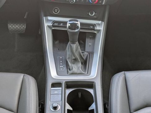Used 2024 Audi Q3 2.0T Premium Plus w/ Premium Plus Package image 21