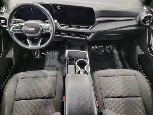 Used 2025 Chevrolet Equinox LT image 7