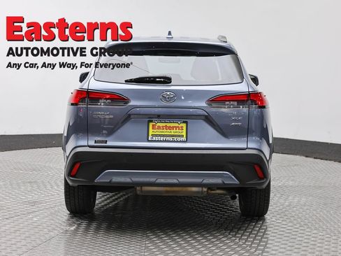 Used 2022 Toyota Corolla Cross XLE w/ Convenience Package AWD/4WD image 6