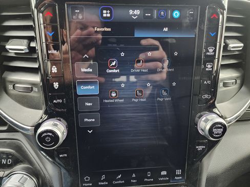 Used 2024 RAM 2500 Laramie w/ Night Edition image 57