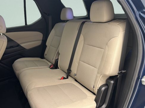 Used 2023 Chevrolet Traverse LS w/ Safety Package AWD/4WD image 10