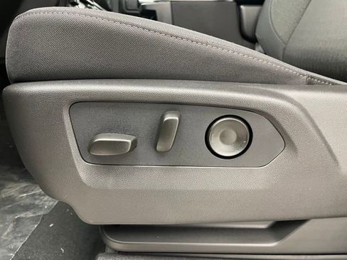 New 2026 Chevrolet Silverado 1500 Custom Trail Boss w/ Midnight Edition AWD/4WD image 8