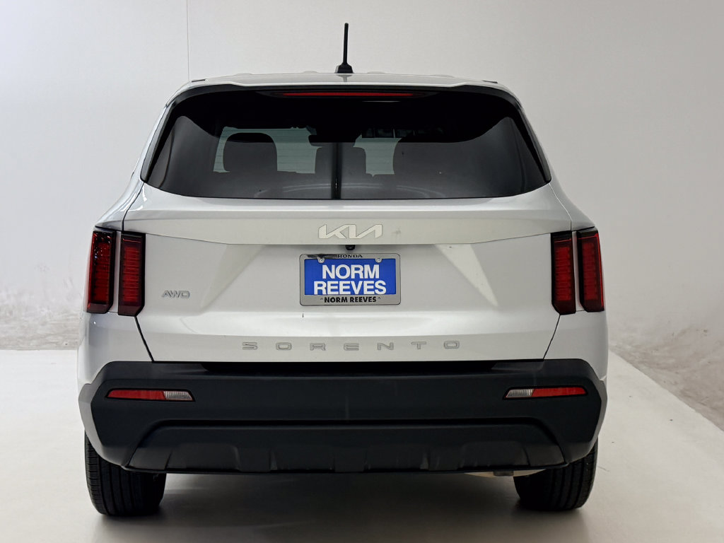 Used 2022 Kia Sorento LX AWD/4WD image 9