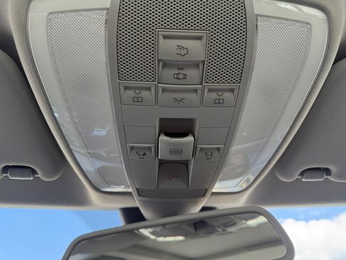 Used 2013 Mercedes-Benz C 300 4MATIC Sedan image 19