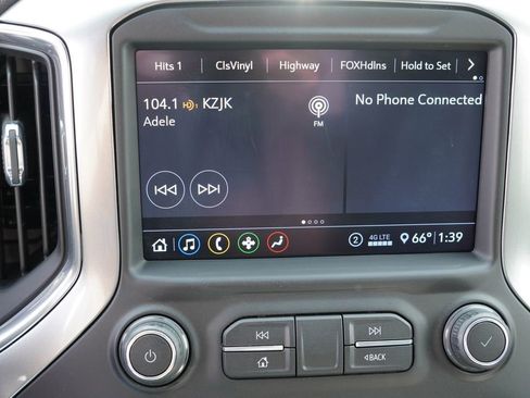 Used 2020 Chevrolet Silverado 1500 RST image 23