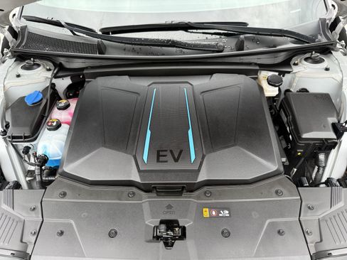 Used 2024 Hyundai Ioniq 5 SEL RWD image 31