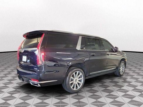 Certified 2022 Cadillac Escalade ESV Premium Luxury Platinum w/ Heavy-Duty Trailer Package AWD/4WD image 6
