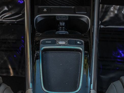 Used 2025 Mercedes-Benz GLA 250 4MATIC image 14