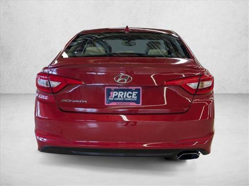 Used 2017 Hyundai Sonata SE w/ Cargo Package image 6