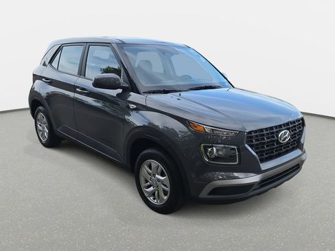 New 2026 Hyundai Venue SE FWD image 3
