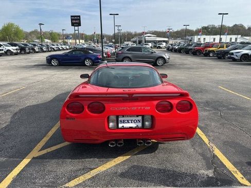 Used 1997 Chevrolet Corvette Coupe w/ Memory Pkg image 6