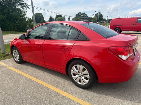 Used 2015 Chevrolet Cruze LS FWD image 4