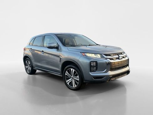 Used 2022 Mitsubishi Outlander Sport SE AWD/4WD image 2