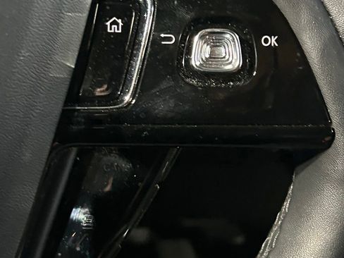 Used 2025 Lincoln Corsair FWD w/ Equipment Group 101A image 69