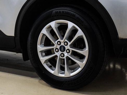 Used 2020 Ford Escape S image 57