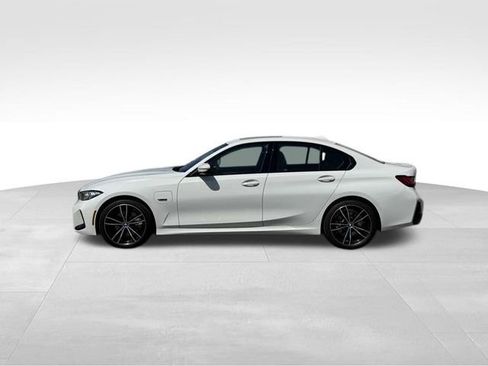 Certified 2023 BMW 330e xDrive w/ M Sport Package image 2