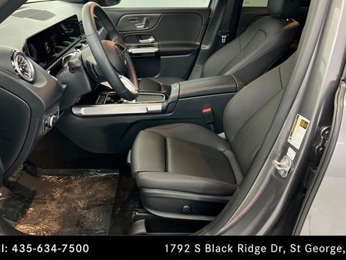 Certified 2025 Mercedes-Benz GLB 250 4MATIC image 17